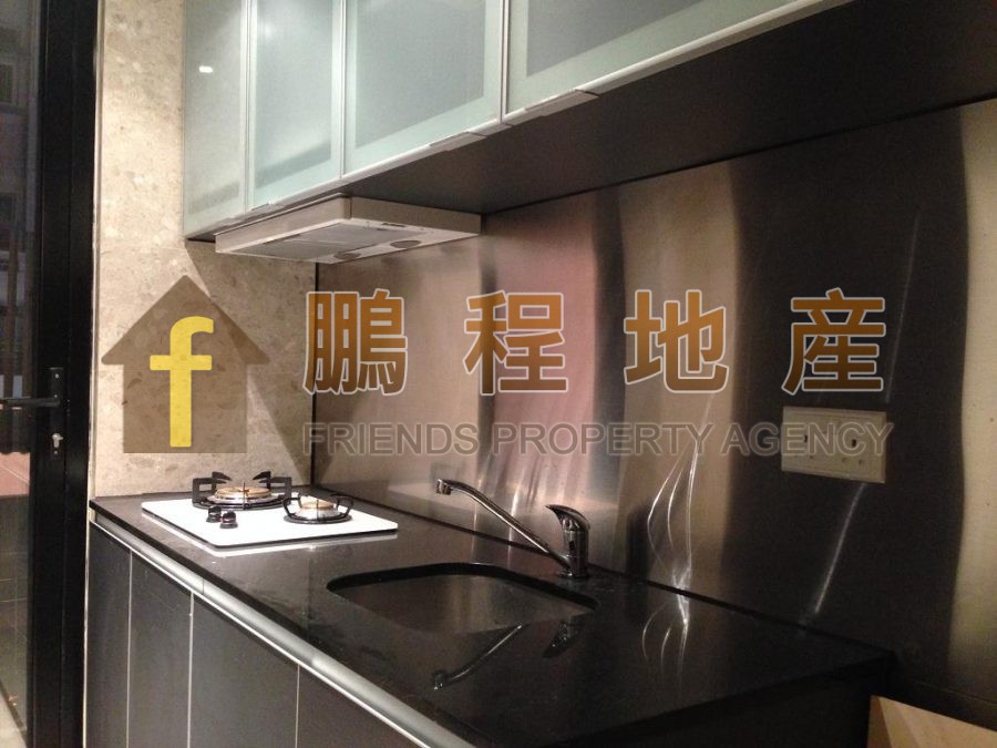 Flat for Rent in Yee Hong Building, Wan Chai