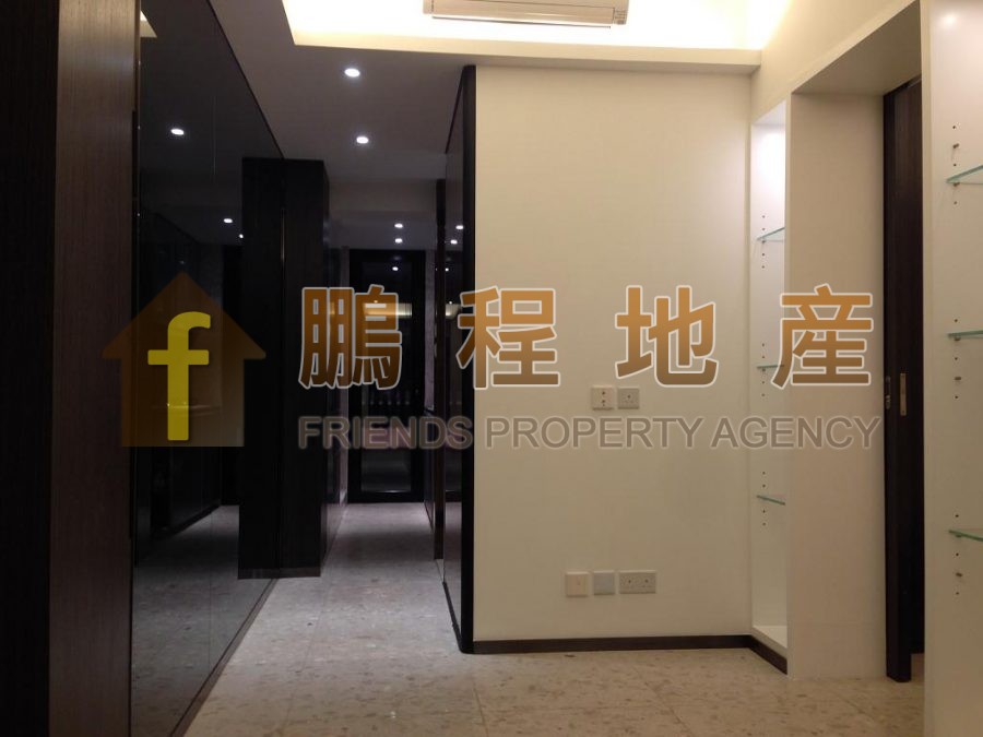 Flat for Rent in Yee Hong Building, Wan Chai