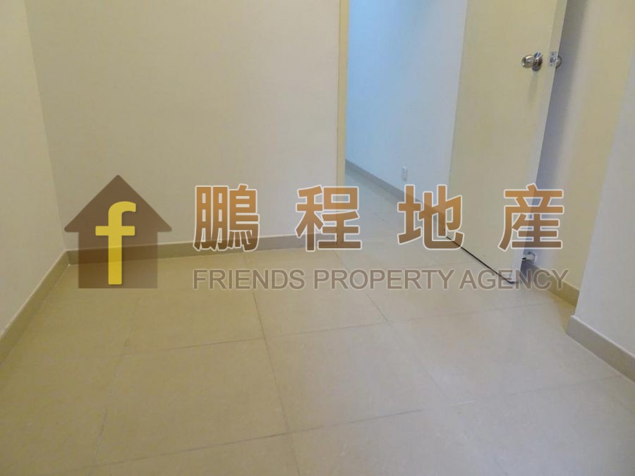 Flat for Rent in Fu Yuen Building, Wan Chai