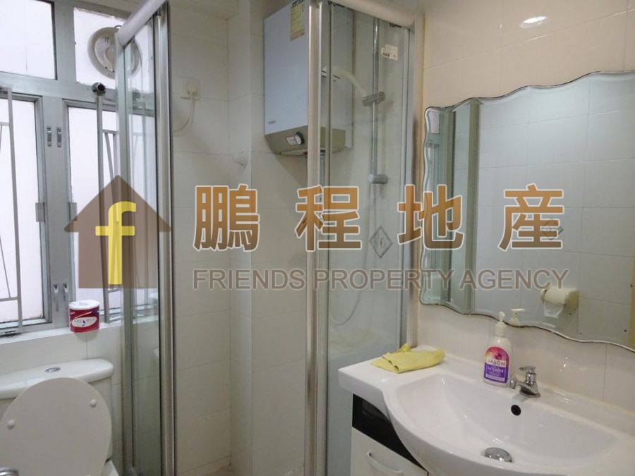 Flat for Rent in Fu Yuen Building, Wan Chai