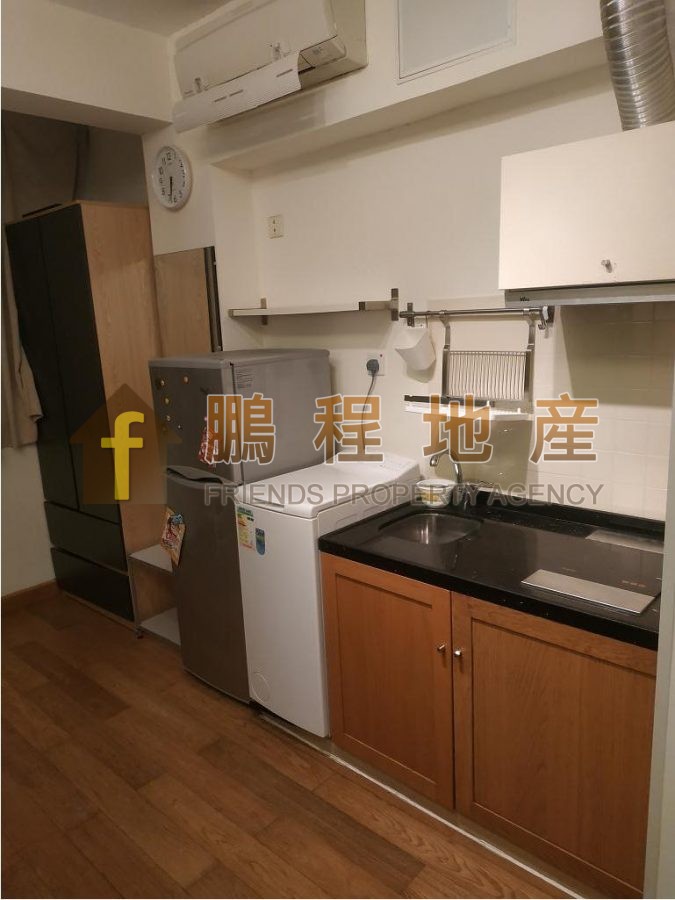 Flat for Rent in 25-27 Swatow Street, Wan Chai