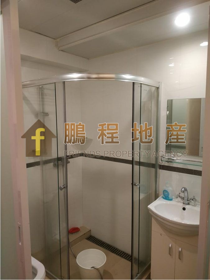 Flat for Rent in 25-27 Swatow Street, Wan Chai