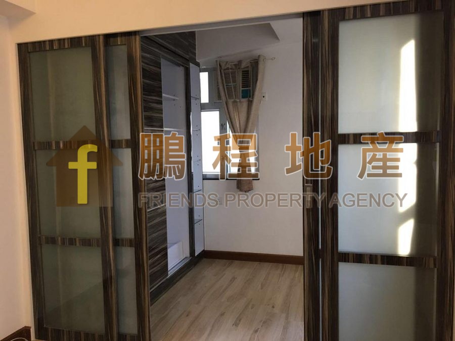 Flat for Rent in Luen Sen Mansion, Wan Chai