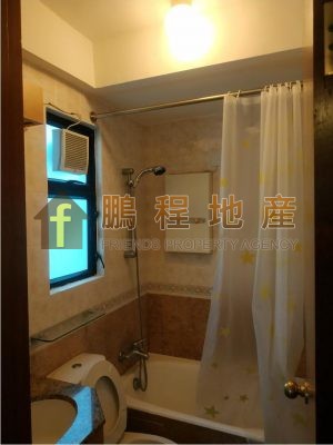 Flat for Rent in Pinnacle Building, Wan Chai