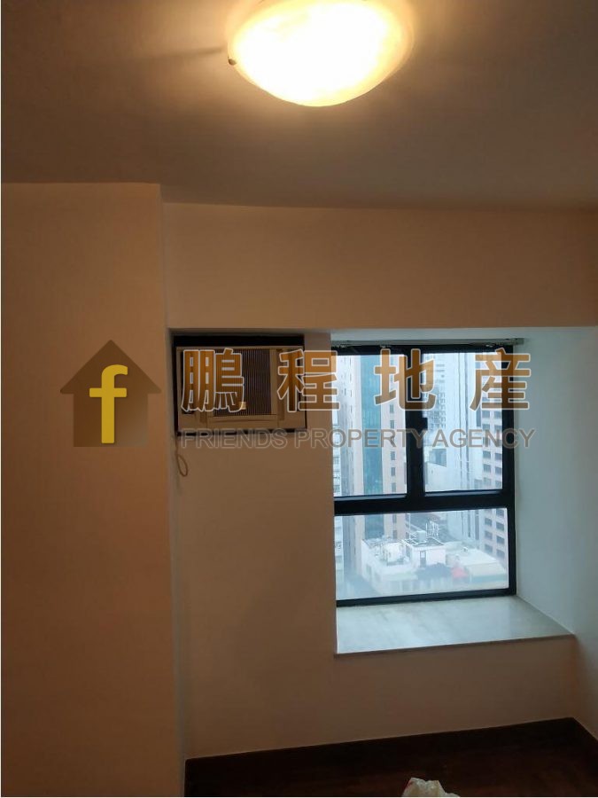 Flat for Rent in Pinnacle Building, Wan Chai