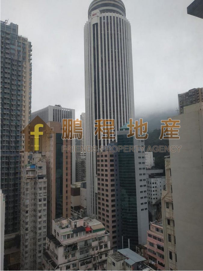 Flat for Rent in Pinnacle Building, Wan Chai
