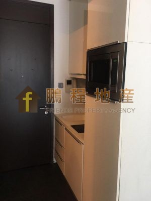 Flat for Rent in J Residence, Wan Chai