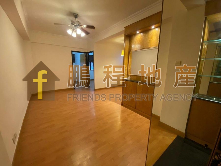 Flat for Rent in Man Tung Building, Wan Chai
