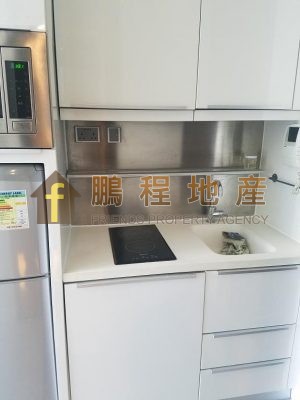 Flat for Sale in J Residence, Wan Chai