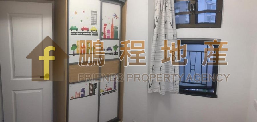 Flat for Rent in Fook Wo Building, Wan Chai
