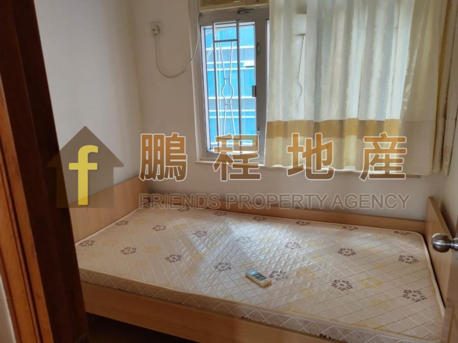 Flat for Rent in Fook On Building, Wan Chai