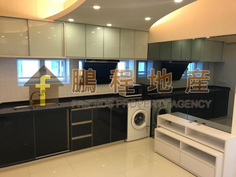 Flat for Sale in Salson House, Wan Chai