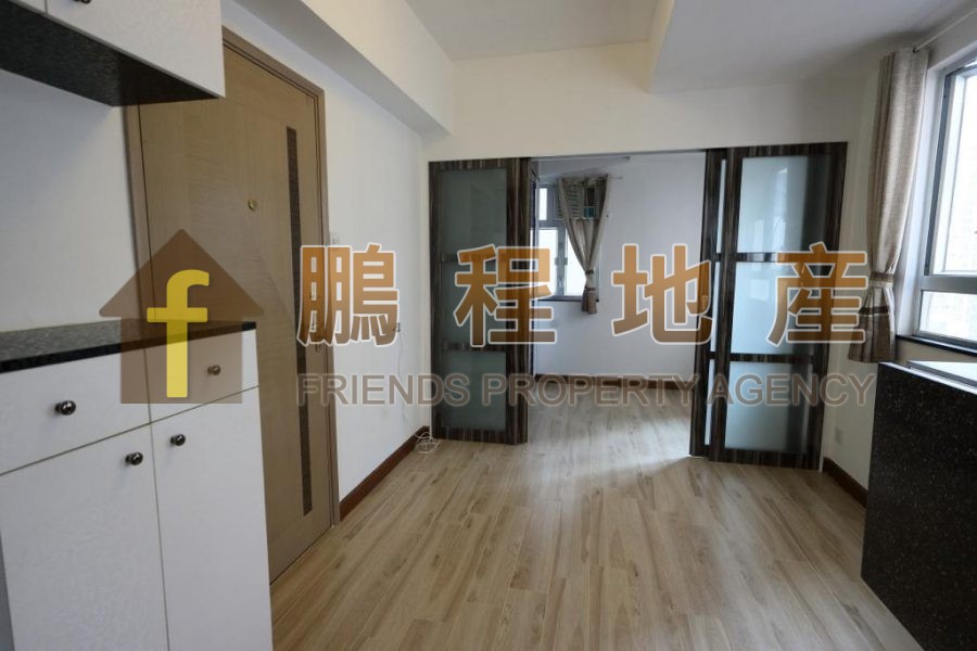 Flat for Rent in Luen Sen Mansion, Wan Chai