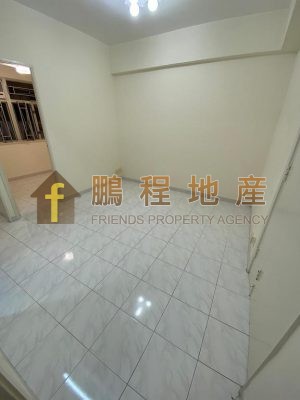 Flat for Rent in Fully Building, Wan Chai