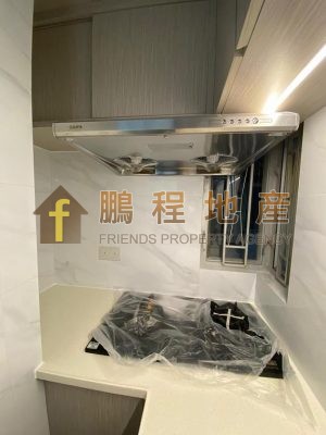 Flat for Rent in Fully Building, Wan Chai